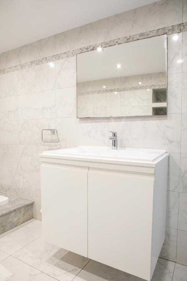 Entire Luxury Sliema Townhouse Steps From Beach Exterior foto